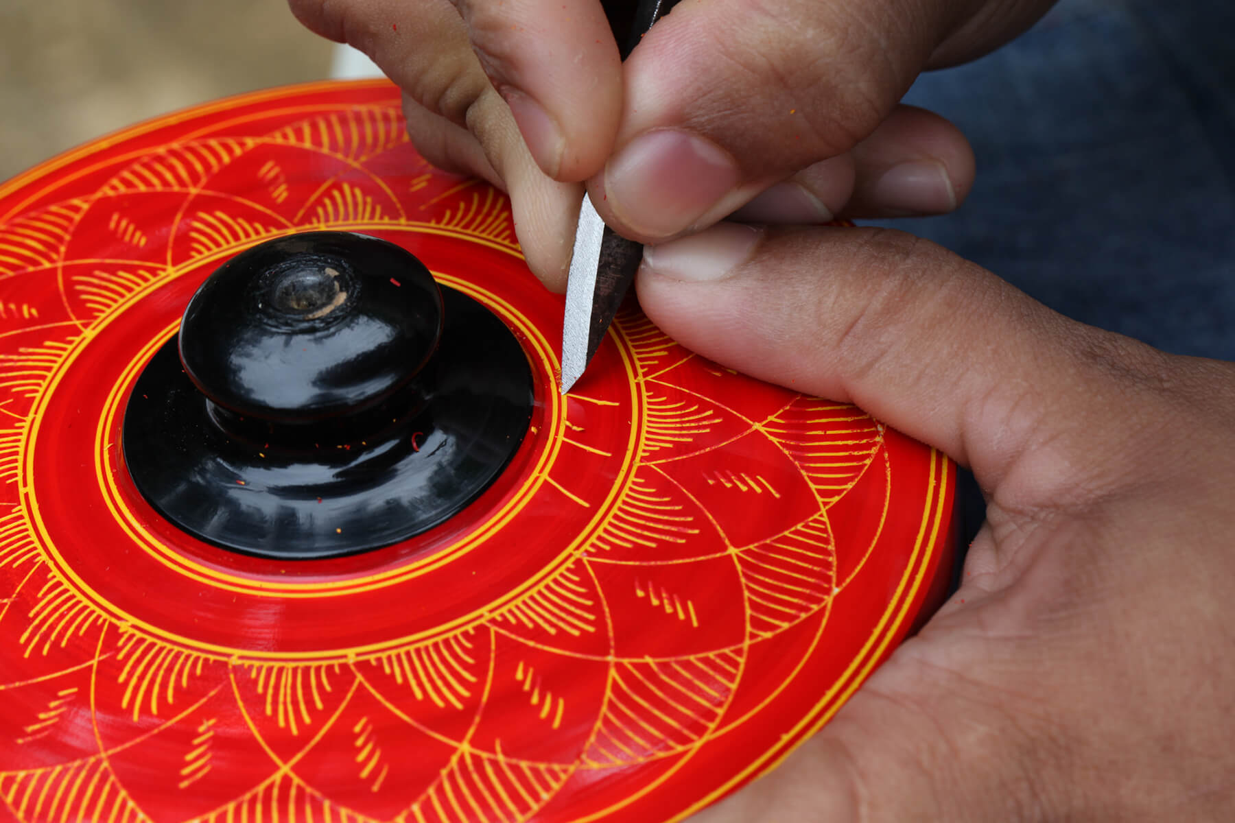 Discover Sri Lanka’s arts and crafts with Blue Lanka Tours